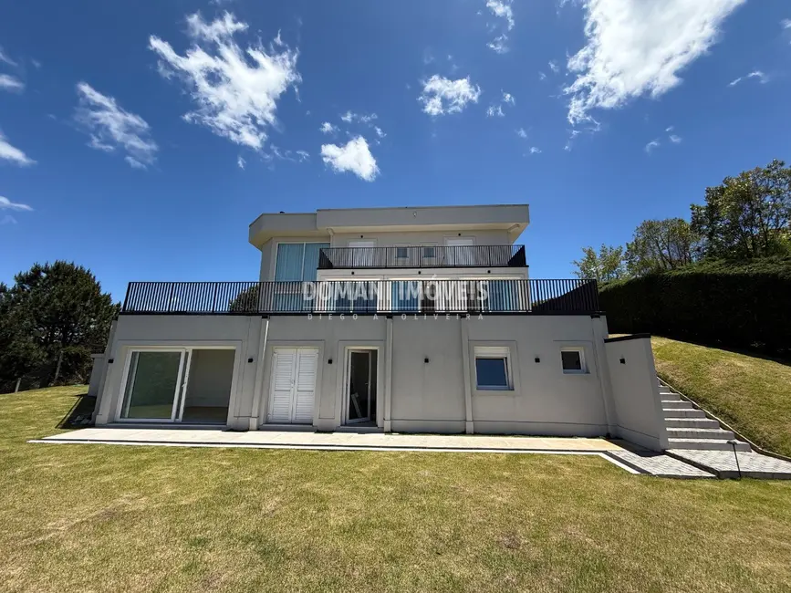 Casa de Condomínio com 5 quartos à venda, 422m2 em Campos Do Jordao - SP - imagem 6 Foto 6 de Casa de Condomínio com 5 quartos à venda, 422m2 em Campos Do Jordao - SP