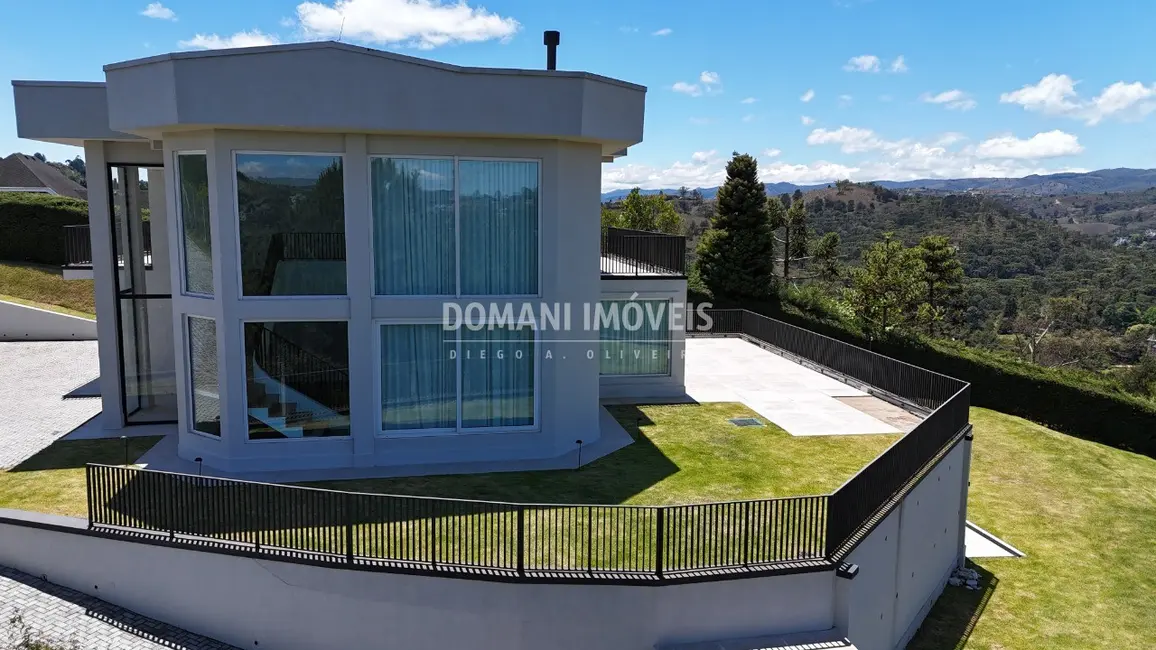Casa de Condomínio com 5 quartos à venda, 422m2 em Campos Do Jordao - SP - imagem 3 Foto 3 de Casa de Condomínio com 5 quartos à venda, 422m2 em Campos Do Jordao - SP