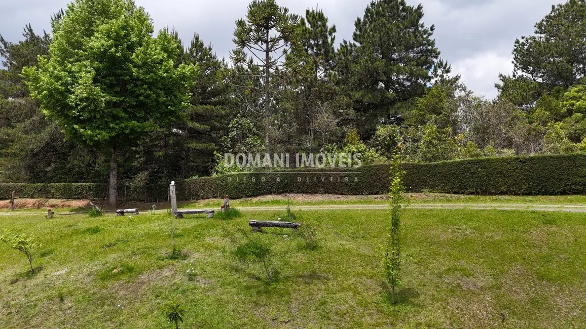 Foto 7 de Casa com 2 quartos à venda, 117m2 em Campos Do Jordao - SP