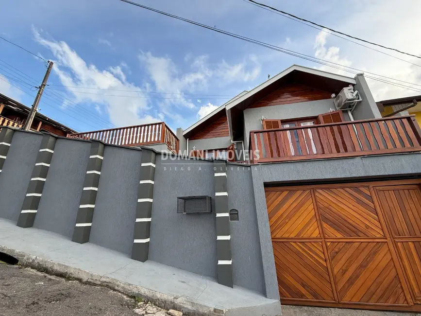 Foto 4 de Casa com 2 quartos à venda, 131m2 em Campos Do Jordao - SP