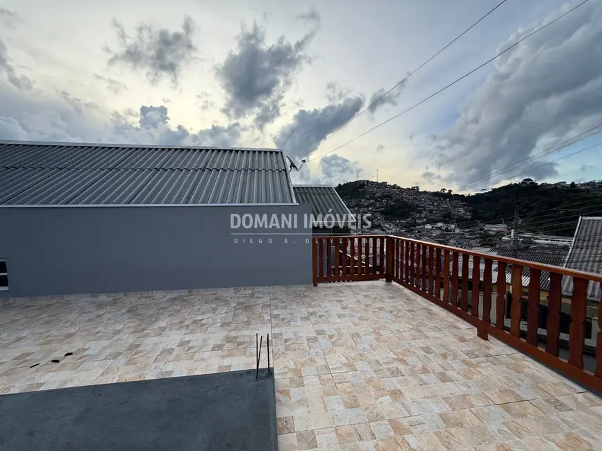 Foto 3 de Casa com 2 quartos à venda, 131m2 em Campos Do Jordao - SP