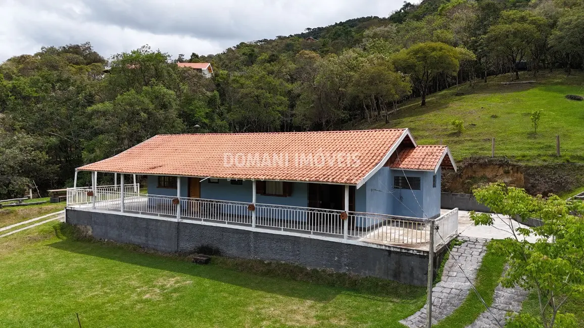 Foto 3 de Sítio / Rancho com 3 quartos à venda, 180m2 em Campos Do Jordao - SP
