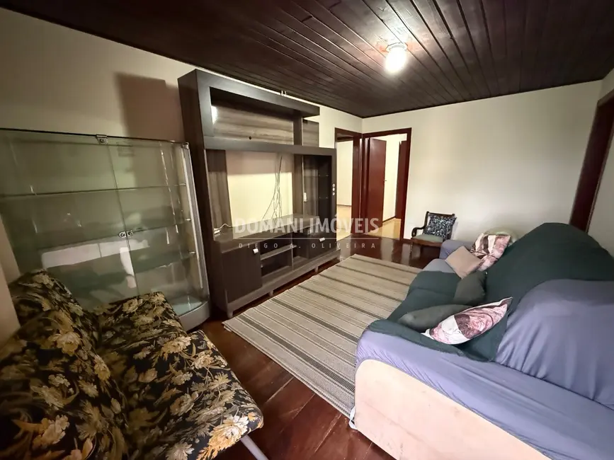 Foto 8 de Casa com 3 quartos à venda, 174m2 em Campos Do Jordao - SP