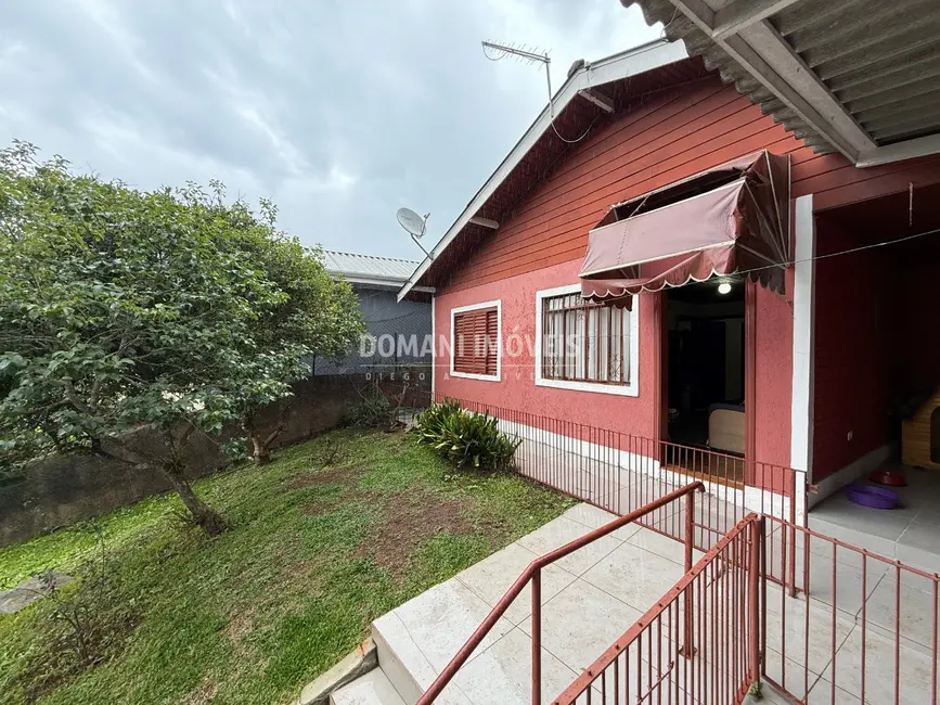 Foto 1 de Casa com 3 quartos à venda, 174m2 em Campos Do Jordao - SP