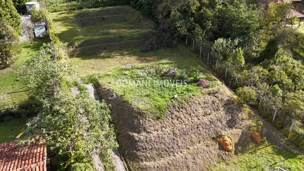 Foto 1 de Terreno / Lote à venda, 1010m2 em Campos Do Jordao - SP