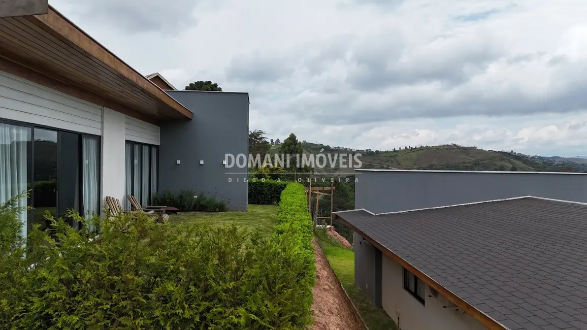 Foto 5 de Casa com 3 quartos à venda, 142m2 em Campos Do Jordao - SP