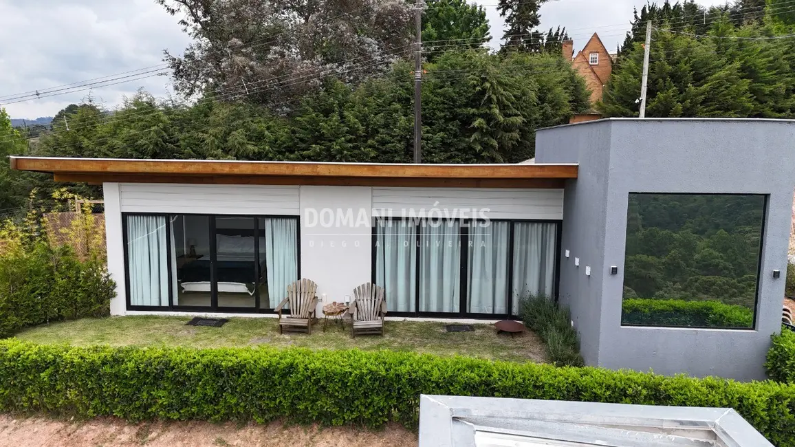Foto 3 de Casa com 3 quartos à venda, 142m2 em Campos Do Jordao - SP