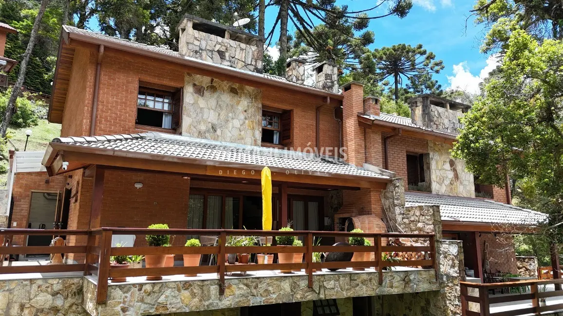 Foto 5 de Casa de Condomínio com 3 quartos à venda, 209m2 em Campos Do Jordao - SP