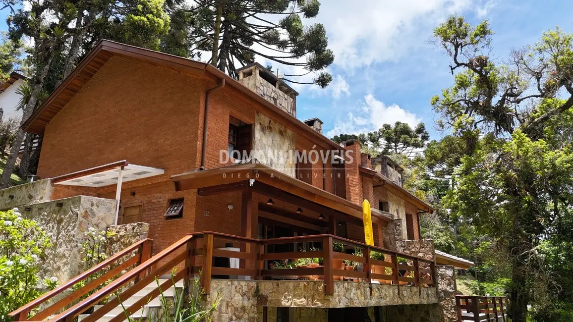 Foto 4 de Casa de Condomínio com 3 quartos à venda, 209m2 em Campos Do Jordao - SP