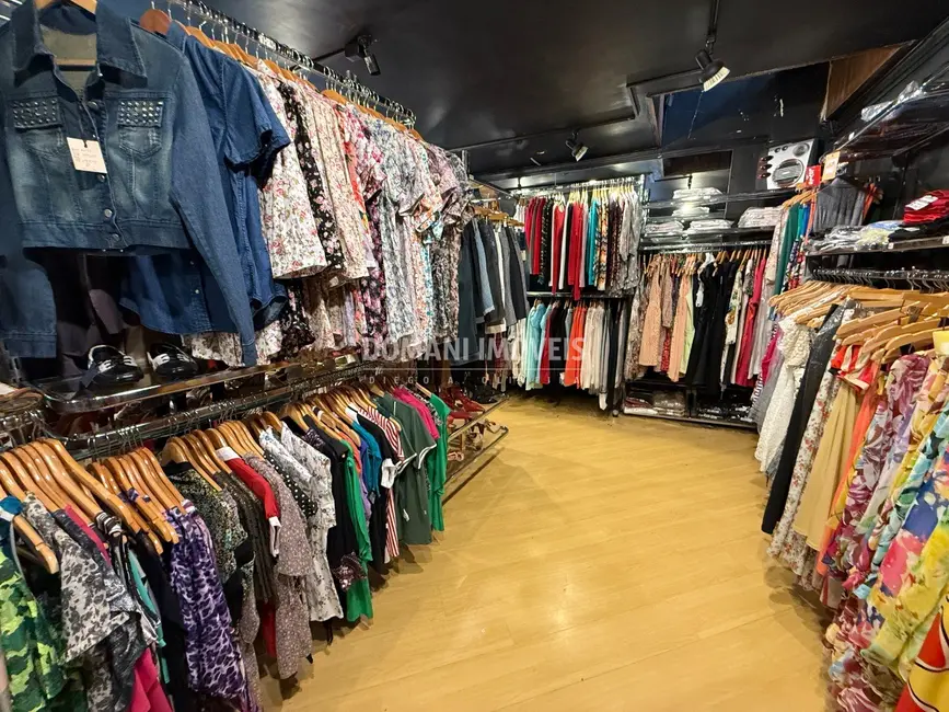 Foto 7 de Sala Comercial à venda e para alugar, 31m2 em Campos Do Jordao - SP