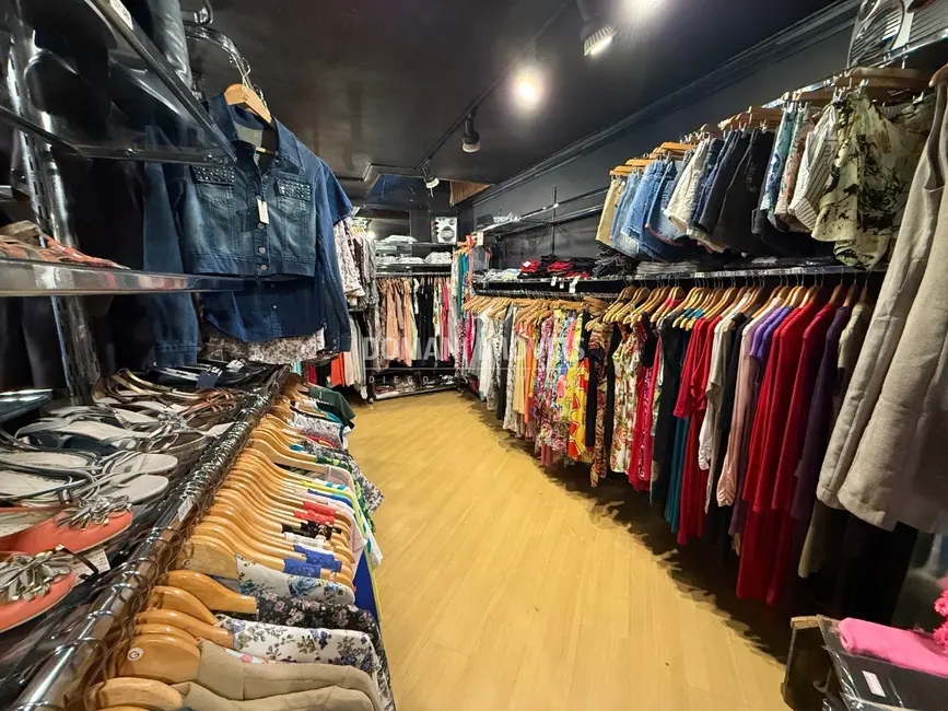 Foto 6 de Sala Comercial à venda e para alugar, 31m2 em Campos Do Jordao - SP