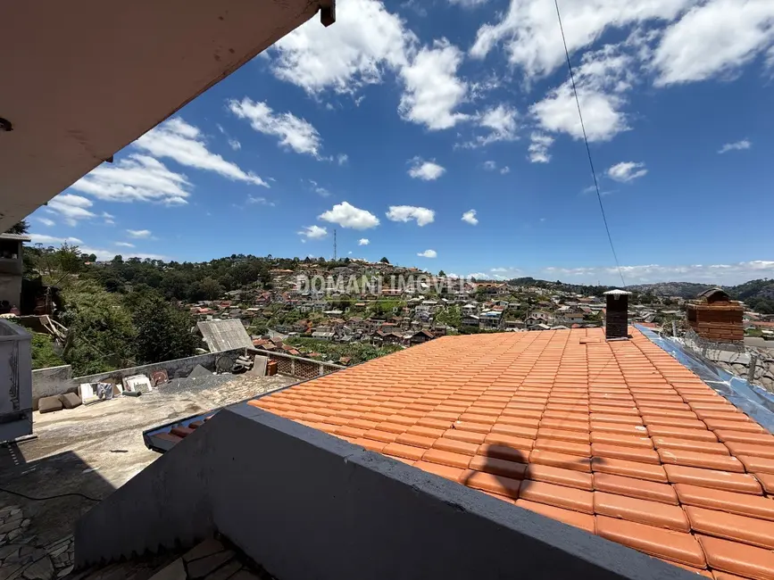 Foto 3 de Casa com 2 quartos à venda, 170m2 em Campos Do Jordao - SP