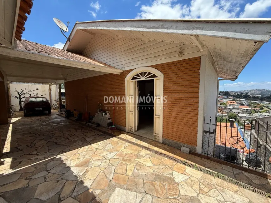 Foto 4 de Casa com 2 quartos à venda, 170m2 em Campos Do Jordao - SP