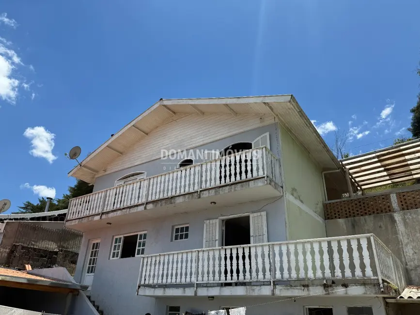 Foto 1 de Casa com 2 quartos à venda, 170m2 em Campos Do Jordao - SP