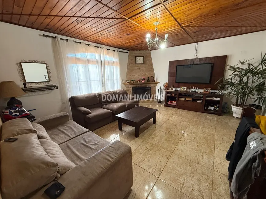 Foto 9 de Casa com 2 quartos à venda, 170m2 em Campos Do Jordao - SP