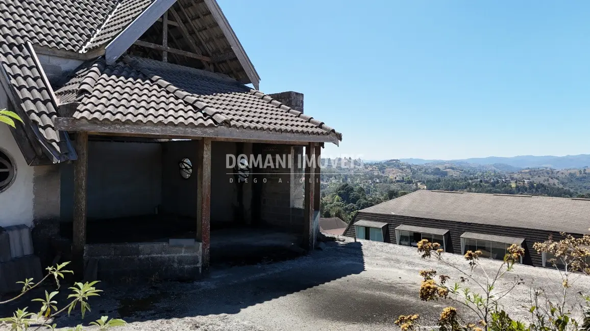 Foto 3 de Casa com 6 quartos à venda, 500m2 em Campos Do Jordao - SP