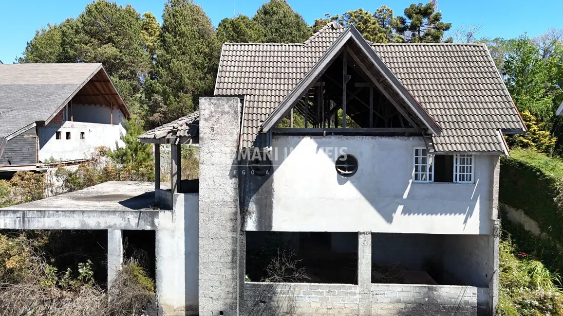Foto 2 de Casa com 6 quartos à venda, 500m2 em Campos Do Jordao - SP