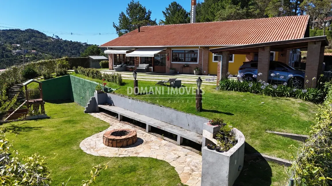 Foto 3 de Casa com 4 quartos à venda, 390m2 em Campos Do Jordao - SP
