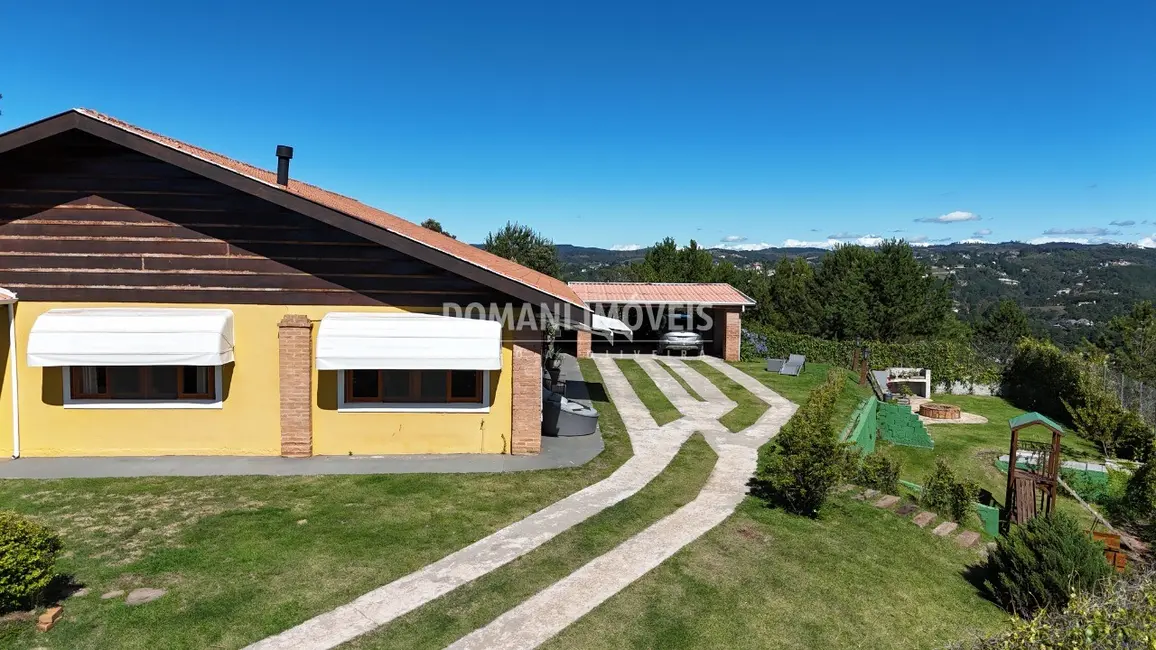 Foto 1 de Casa com 4 quartos à venda, 390m2 em Campos Do Jordao - SP