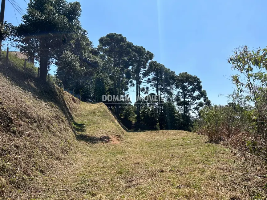 Foto 2 de Terreno / Lote à venda, 2610m2 em Campos Do Jordao - SP