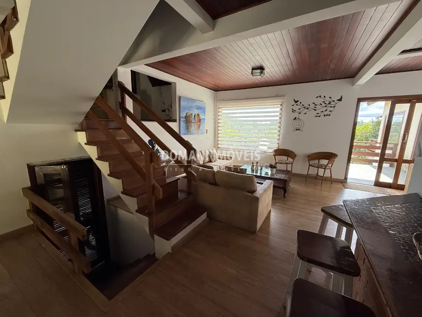 Foto 8 de Casa de Condomínio com 3 quartos à venda, 159m2 em Campos Do Jordao - SP