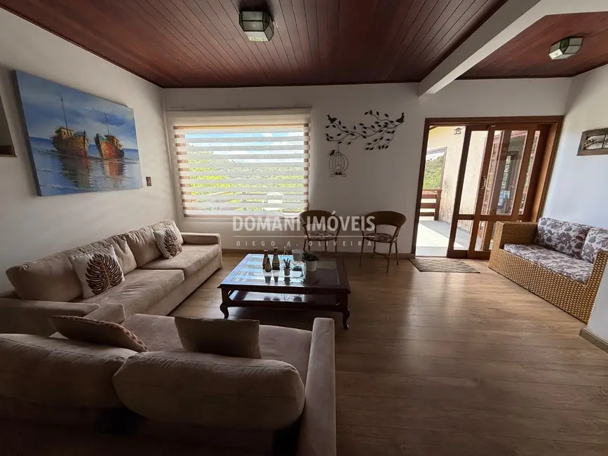 Foto 9 de Casa de Condomínio com 3 quartos à venda, 159m2 em Campos Do Jordao - SP