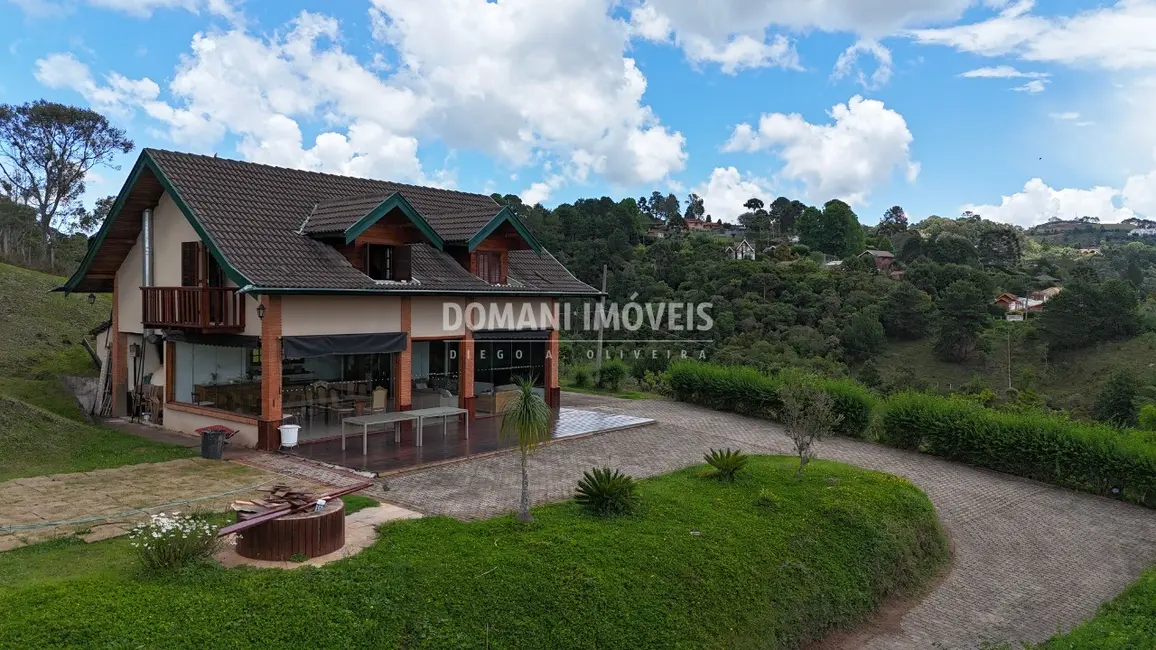 Foto 2 de Casa com 5 quartos à venda, 650m2 em Campos Do Jordao - SP
