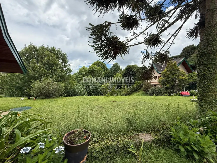 Foto 3 de Casa com 5 quartos à venda, 650m2 em Campos Do Jordao - SP