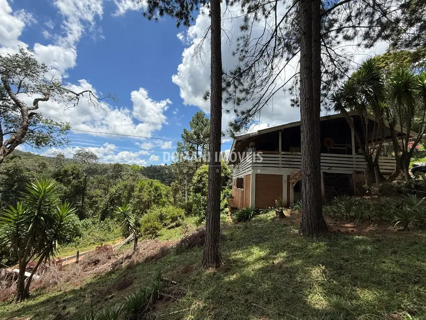 Foto 1 de Casa com 3 quartos à venda, 275m2 em Campos Do Jordao - SP