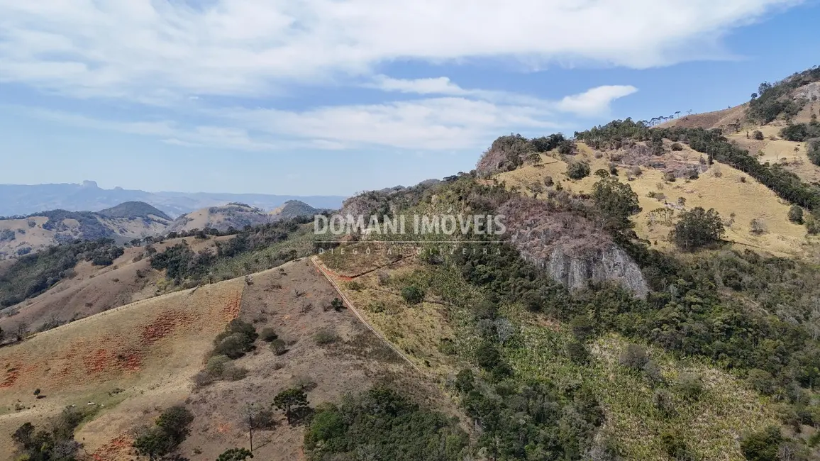 Foto 1 de Terreno / Lote à venda em Campos Do Jordao - SP