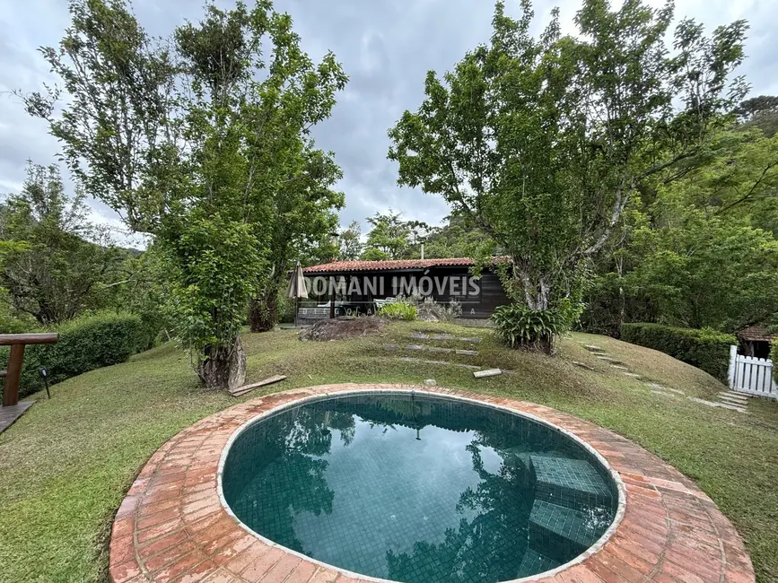 Foto 1 de Sítio / Rancho com 3 quartos à venda, 260m2 em Campos Do Jordao - SP