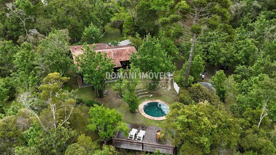 Foto 7 de Sítio / Rancho com 3 quartos à venda, 260m2 em Campos Do Jordao - SP