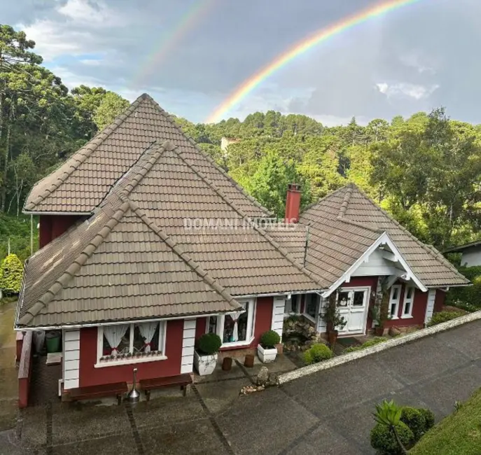 Foto 7 de Pousada com 8 quartos à venda, 297m2 em Campos Do Jordao - SP