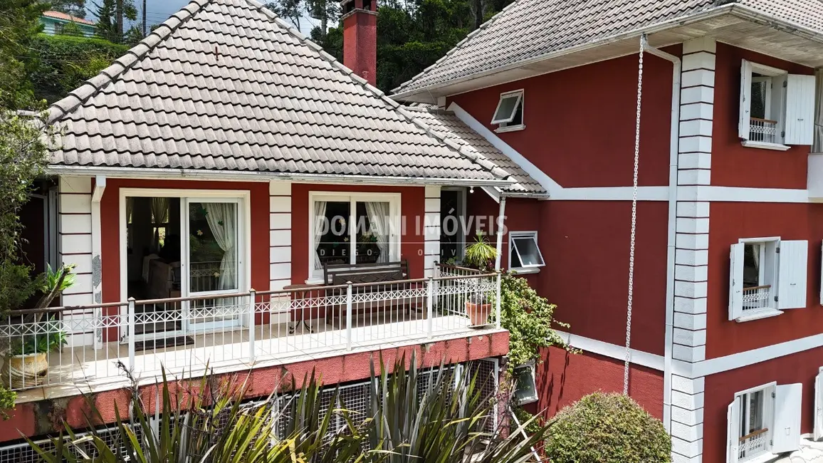 Foto 2 de Pousada com 8 quartos à venda, 297m2 em Campos Do Jordao - SP