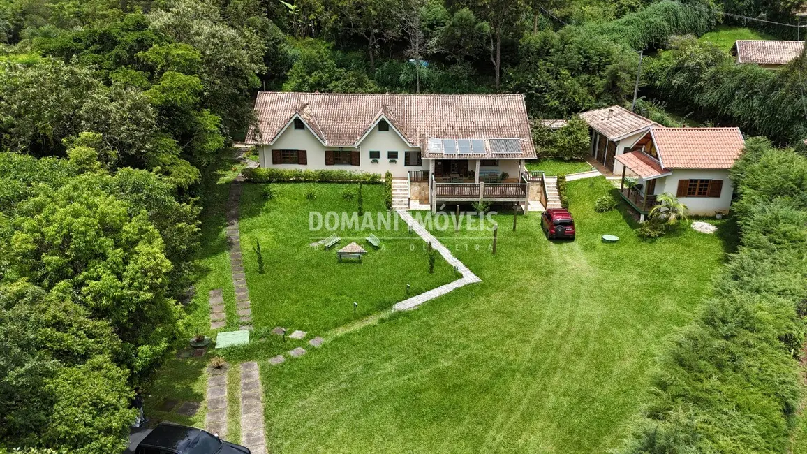 Casa com 4 quartos à venda, 291m2 em Santo Antonio Do Pinhal - SP - imagem 7 Foto 7 de Casa com 4 quartos à venda, 291m2 em Santo Antonio Do Pinhal - SP