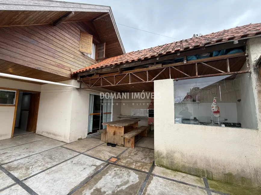 Foto 6 de Casa com 3 quartos à venda, 168m2 em Campos Do Jordao - SP