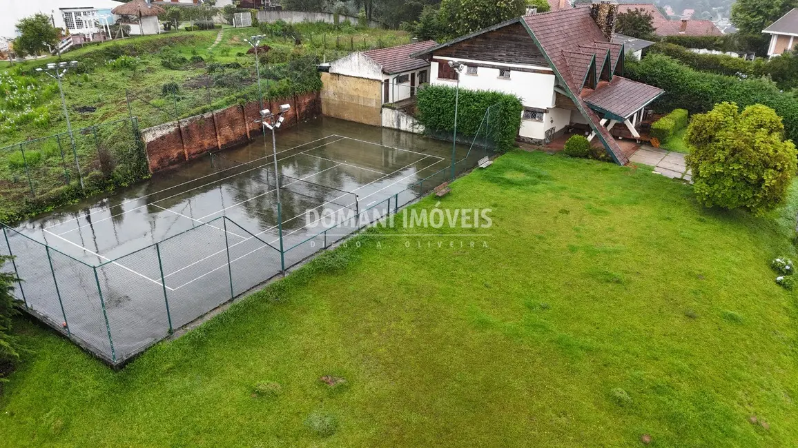 Foto 3 de Casa com 5 quartos à venda, 900m2 em Campos Do Jordao - SP