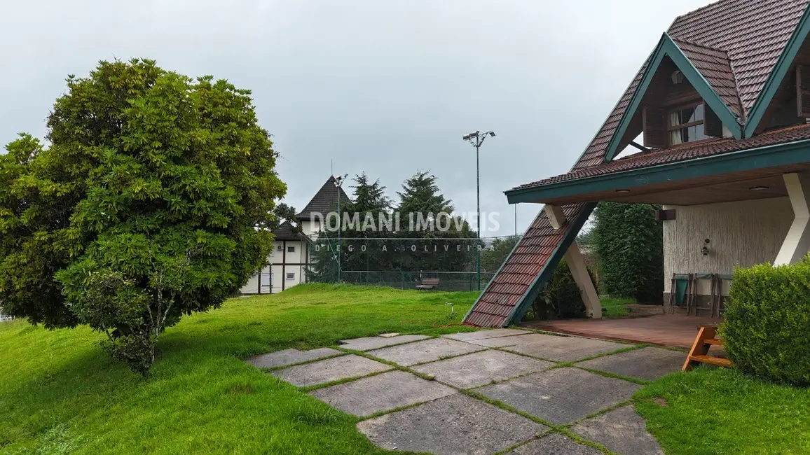 Foto 2 de Casa com 5 quartos à venda, 900m2 em Campos Do Jordao - SP