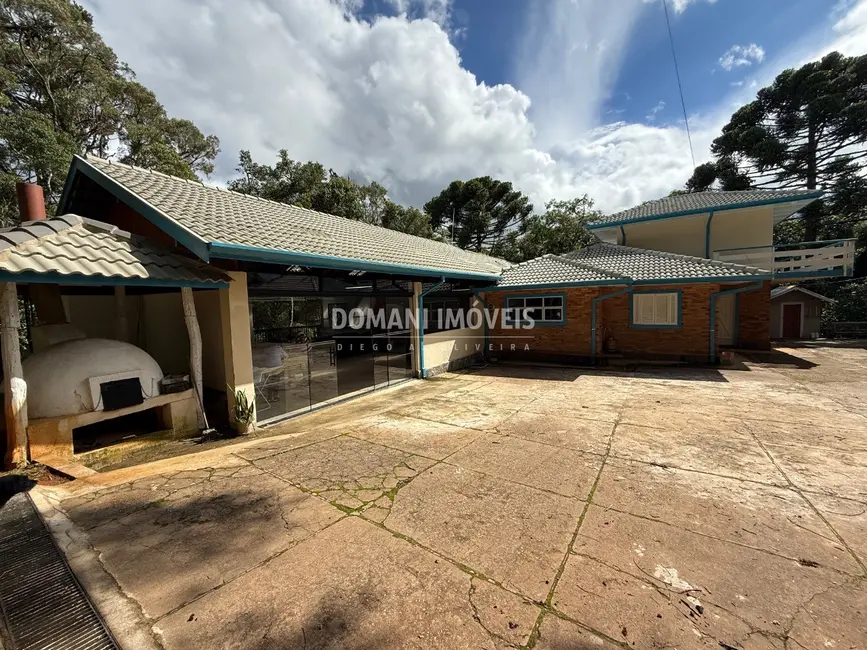 Foto 1 de Casa com 4 quartos à venda, 416m2 em Campos Do Jordao - SP