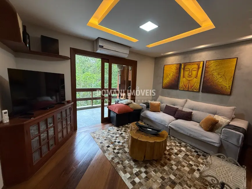 Foto 3 de Apartamento com 4 quartos à venda, 123m2 em Campos Do Jordao - SP