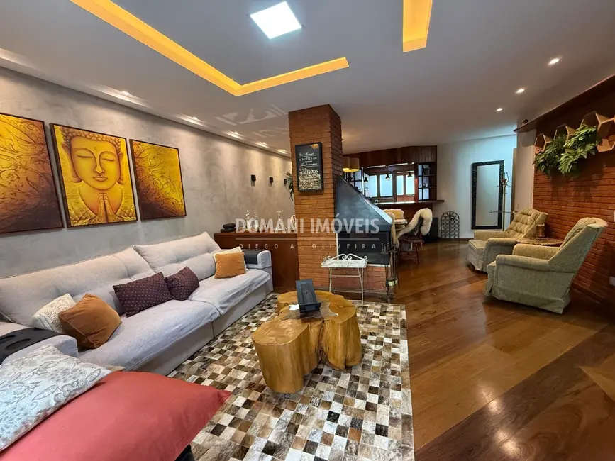 Foto 1 de Apartamento com 4 quartos à venda, 123m2 em Campos Do Jordao - SP