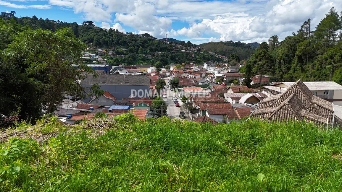 Foto 1 de Terreno / Lote à venda, 390m2 em Campos Do Jordao - SP