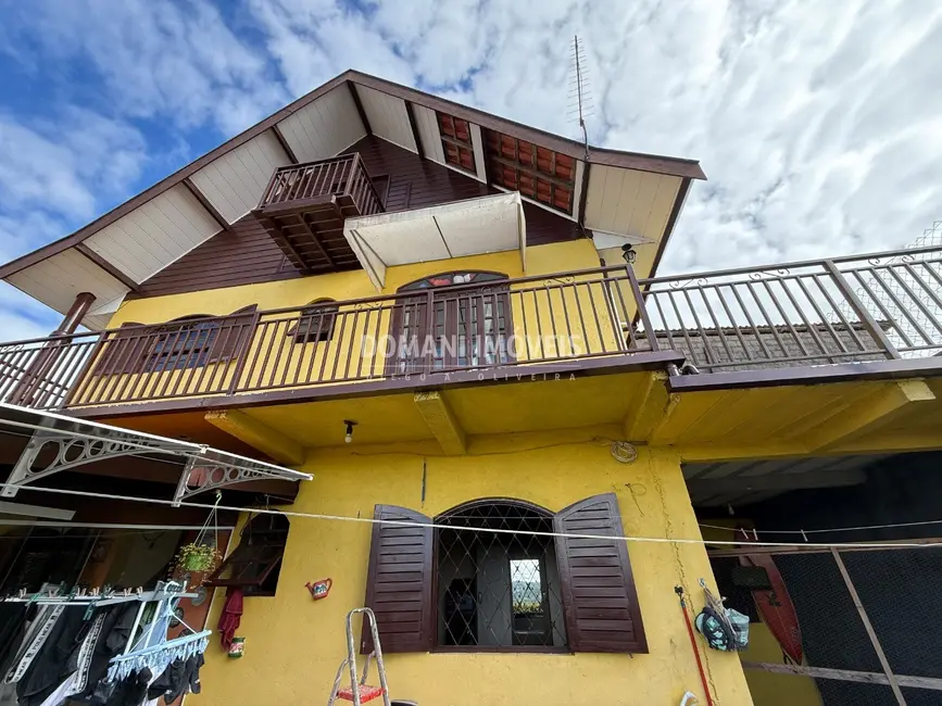 Foto 2 de Casa com 1 quarto à venda, 156m2 em Campos Do Jordao - SP