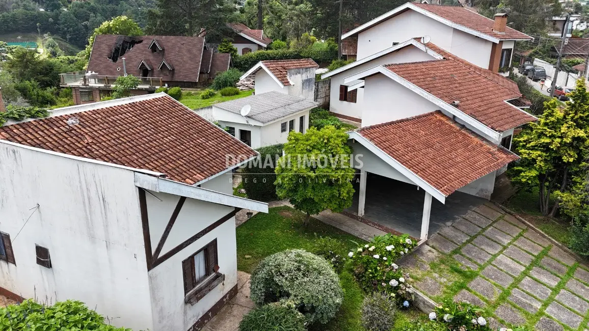 Foto 5 de Casa com 4 quartos à venda, 439m2 em Campos Do Jordao - SP