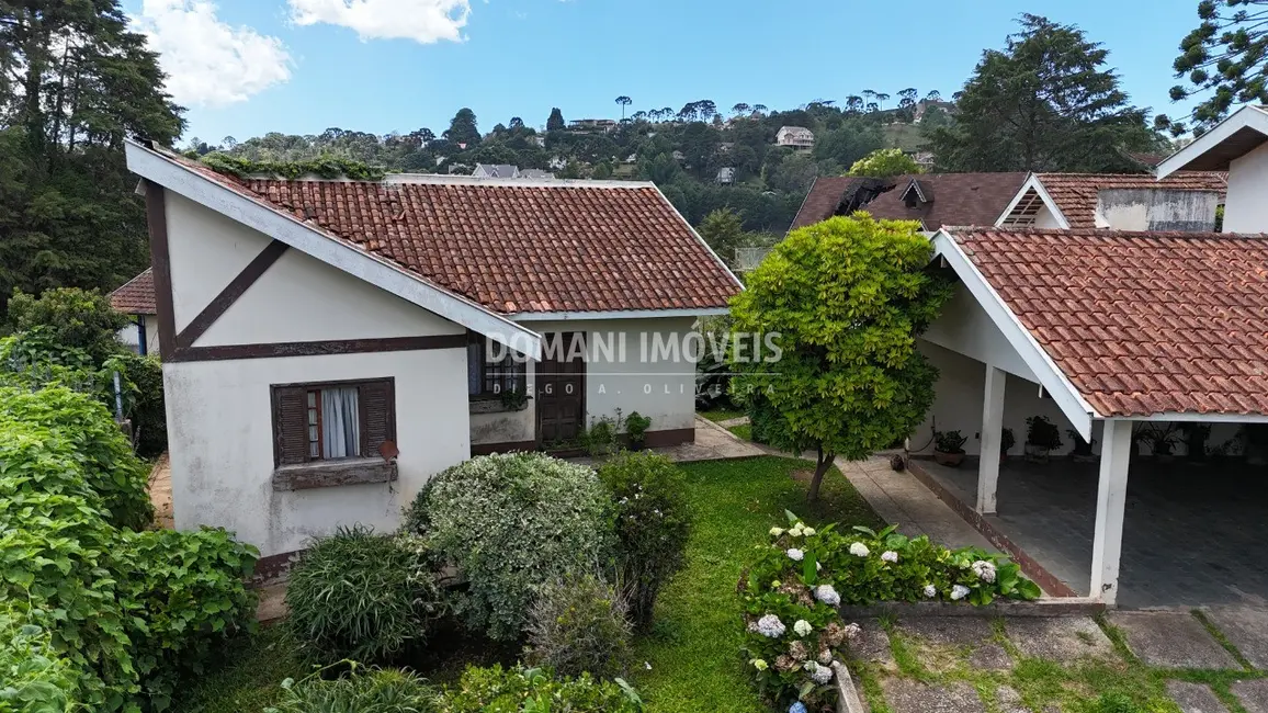 Foto 3 de Casa com 4 quartos à venda, 439m2 em Campos Do Jordao - SP