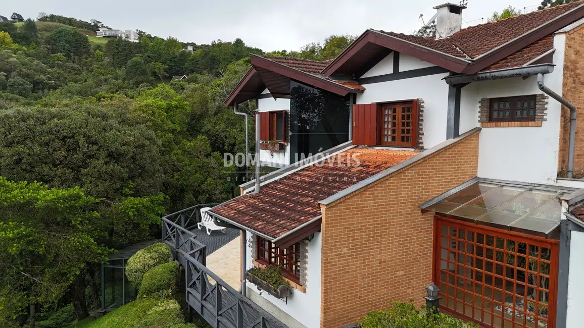 Foto 6 de Casa com 6 quartos à venda, 850m2 em Campos Do Jordao - SP