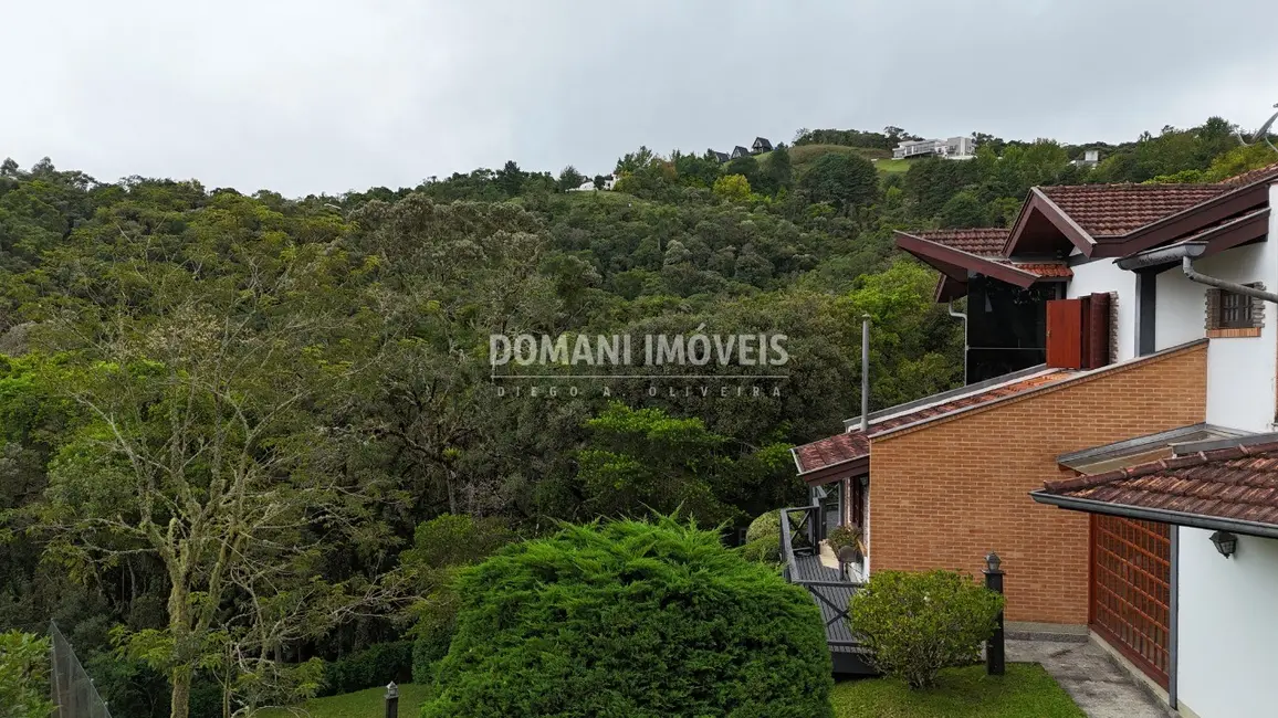 Foto 4 de Casa com 6 quartos à venda, 850m2 em Campos Do Jordao - SP
