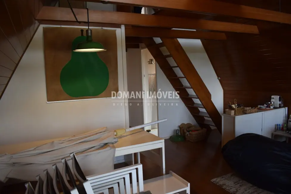 Foto 9 de Casa com 4 quartos à venda, 200m2 em Campos Do Jordao - SP