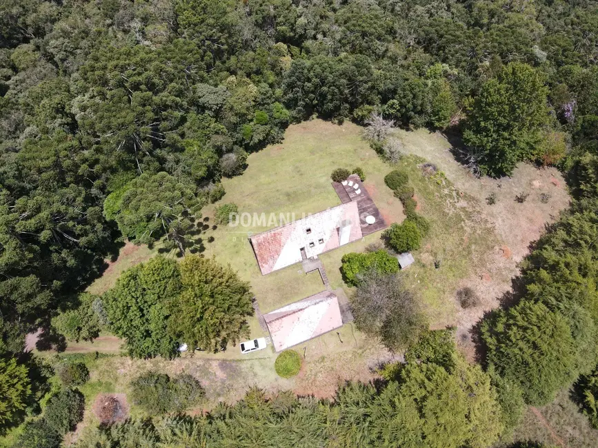 Foto 5 de Casa com 4 quartos à venda, 200m2 em Campos Do Jordao - SP
