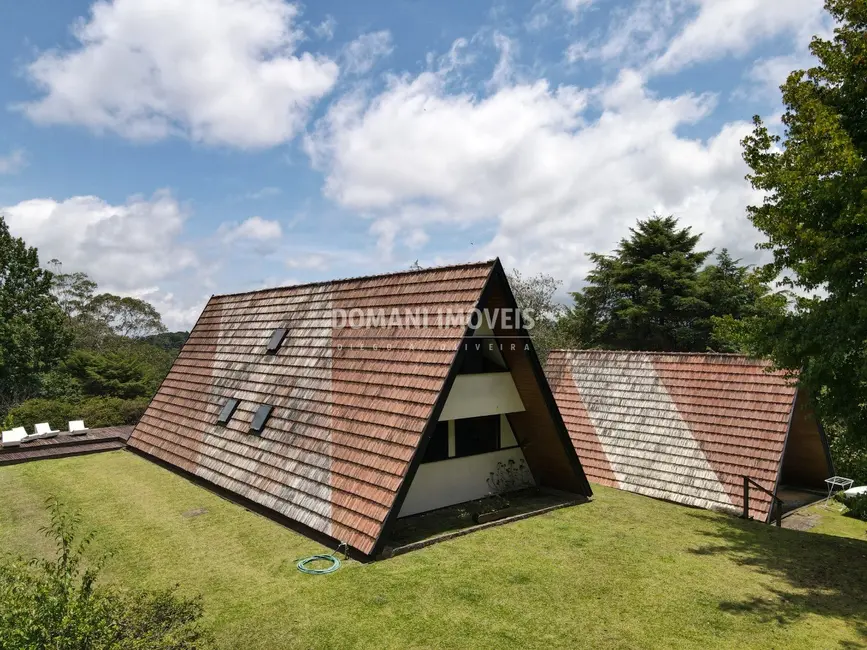 Foto 4 de Casa com 4 quartos à venda, 200m2 em Campos Do Jordao - SP